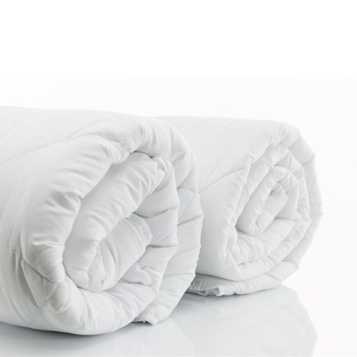 Bamboo Blend Cloud Quilt Hypoallergenic And Antibacterial Light & Fluffy Excellent Air Circulation Perfect for All weather sleeping Naturally Assists to regulate body temperature Cloud pattern Bamboo cover/ filling microfibre 300GSM